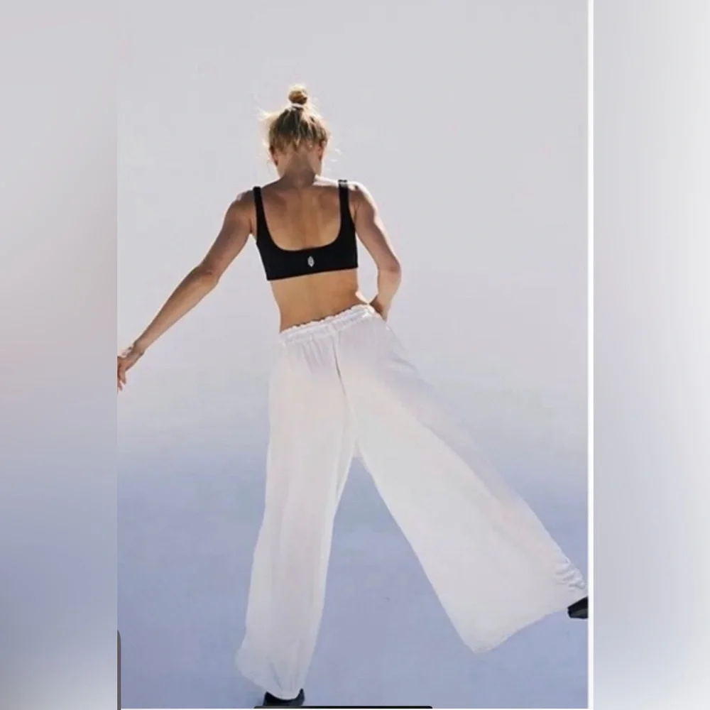 Free People Pants FP Movement White Spatial Wide Leg Palazzo NWT SMALL - Picture 3 of 6